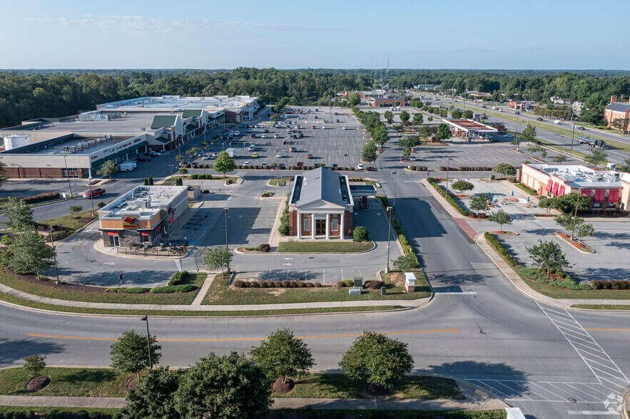 More Photos Of 20 Shining Willow Way, La Plata Freestanding For Lease