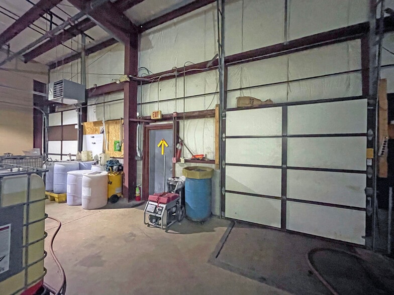 More Photos Of Lamy Drive & Lance Ln, Goffstown Warehouse For Lease