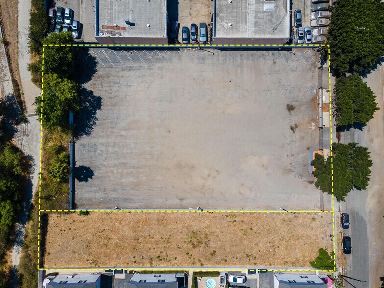 More Photos Of 25530 Dodge, Harbor City Land For Lease
