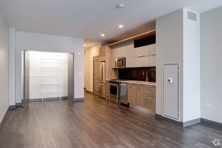 More Photos Of 29 S La Salle St, Chicago Apartments For Sale