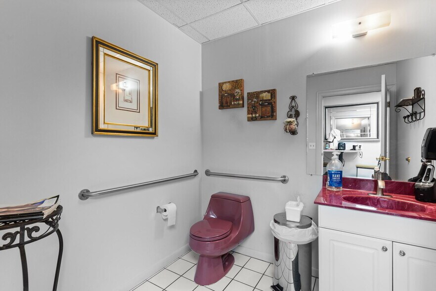 More Photos Of 3069 River Rd, Camden Storefront Retail Office For Sale