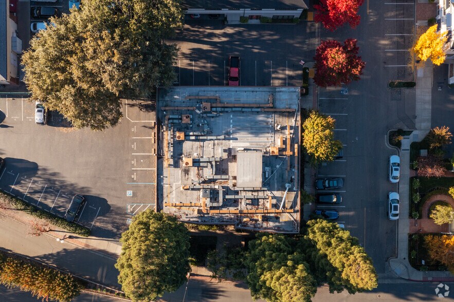 More Photos Of 675 Hartz Ave, Danville Office For Sale