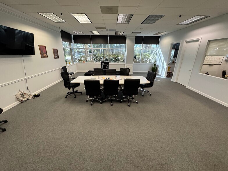 More Photos Of 301 E Yamato Rd, Boca Raton Office For Lease