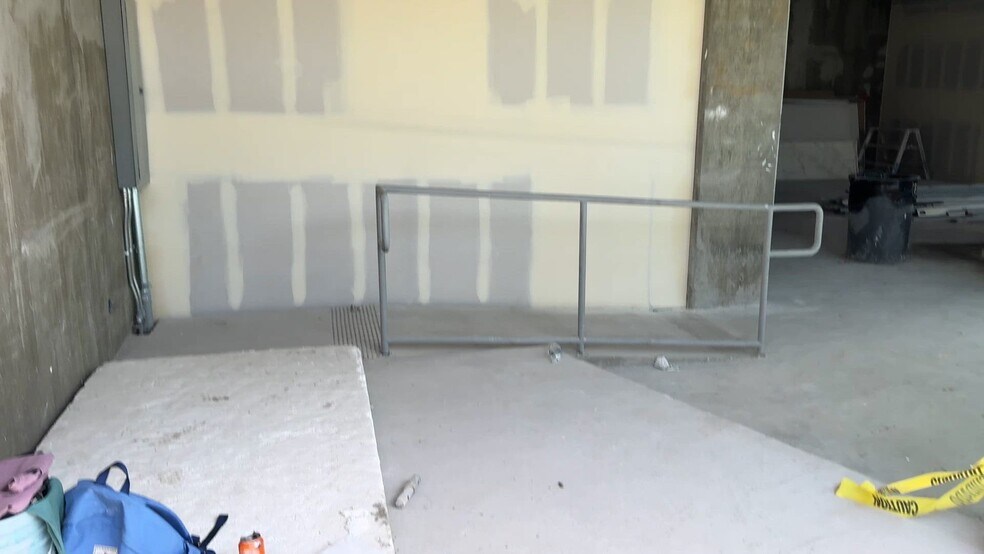 More Photos Of 3827-3839 W Washington Blvd, Los Angeles Apartments For Lease