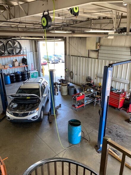 More Photos Of 600 Meyer Rd, Celina Flex For Lease