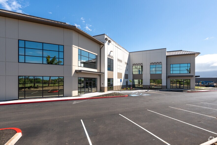 More Photos Of 250 Lauo Loop, Kahului Warehouse For Lease