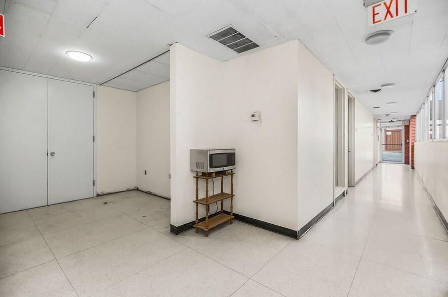 More Photos Of 1854 Minnesota Ave, Kansas City Office Residential For Sale