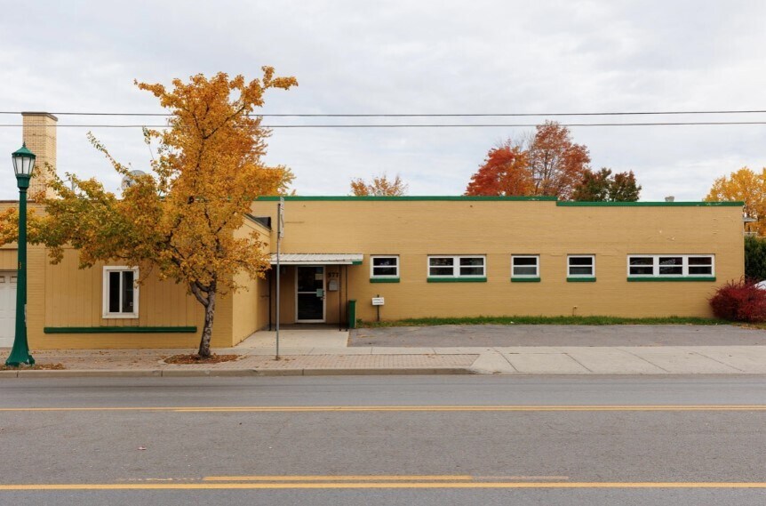 More Photos Of 577 State St, Watertown Bowling Alley For Sale