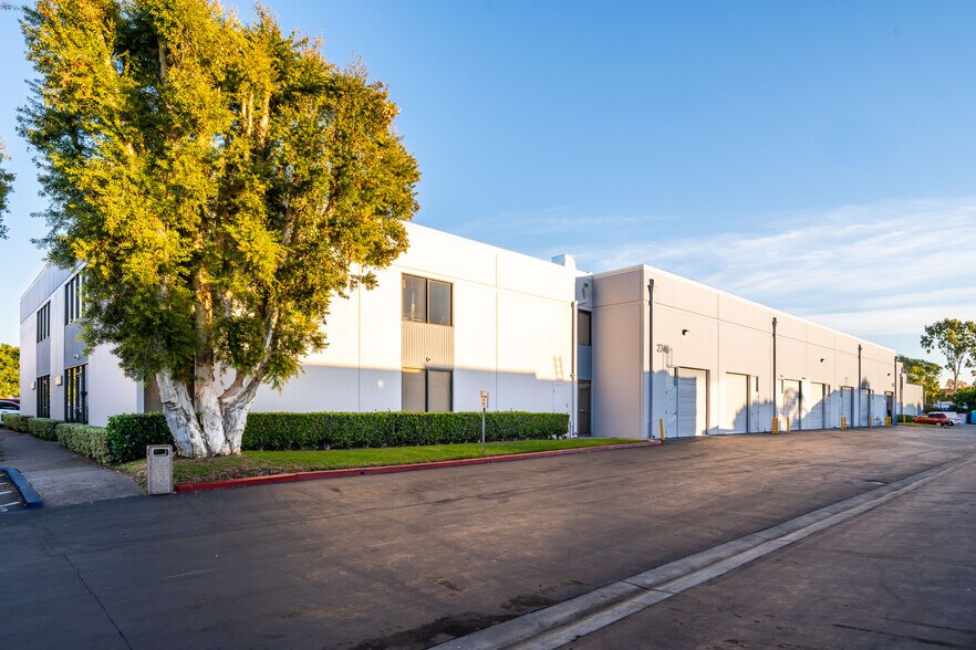 More Photos Of 2730 S Harbor Blvd, Santa Ana Unknown For Lease
