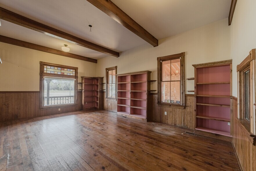 More Photos Of , Marion Unknown For Sale