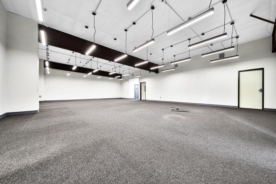 More Photos Of 5939 Albert Dr, Humble Light Distribution For Sale