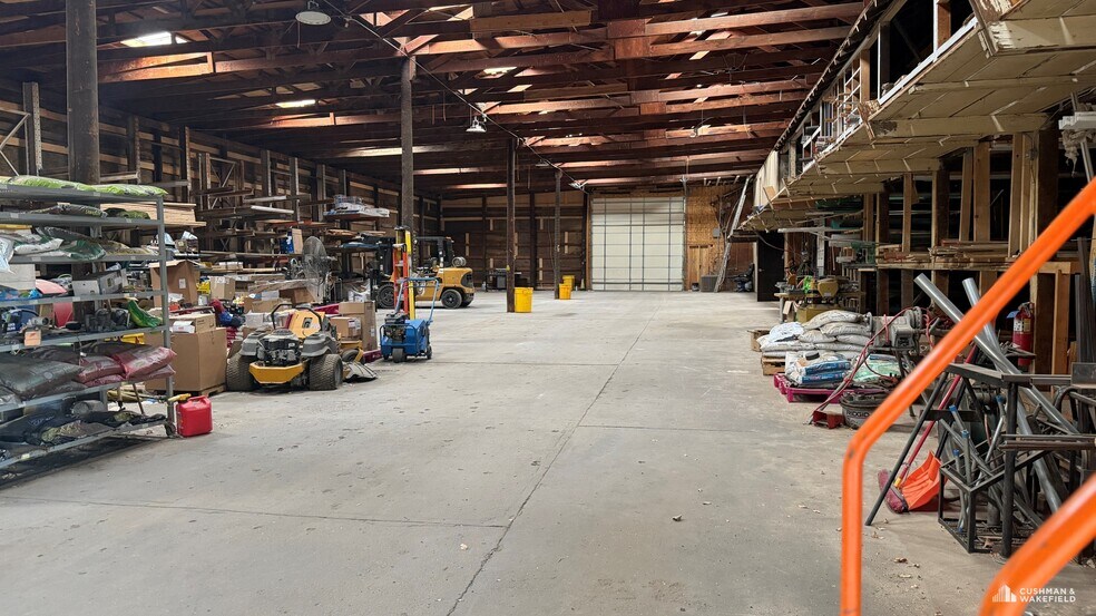 More Photos Of 701 7th Ave, Hudson General Retail For Sale