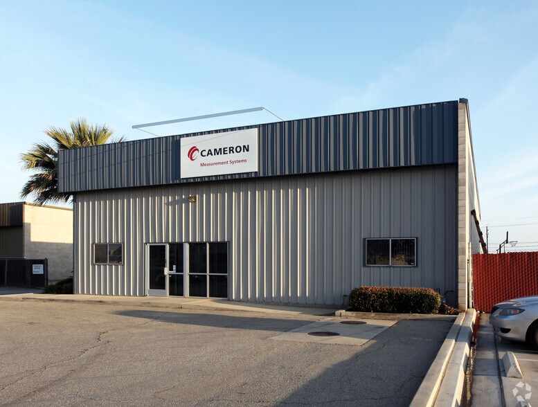 More Photos Of 34762 Lencioni Ave, Bakersfield Warehouse For Lease