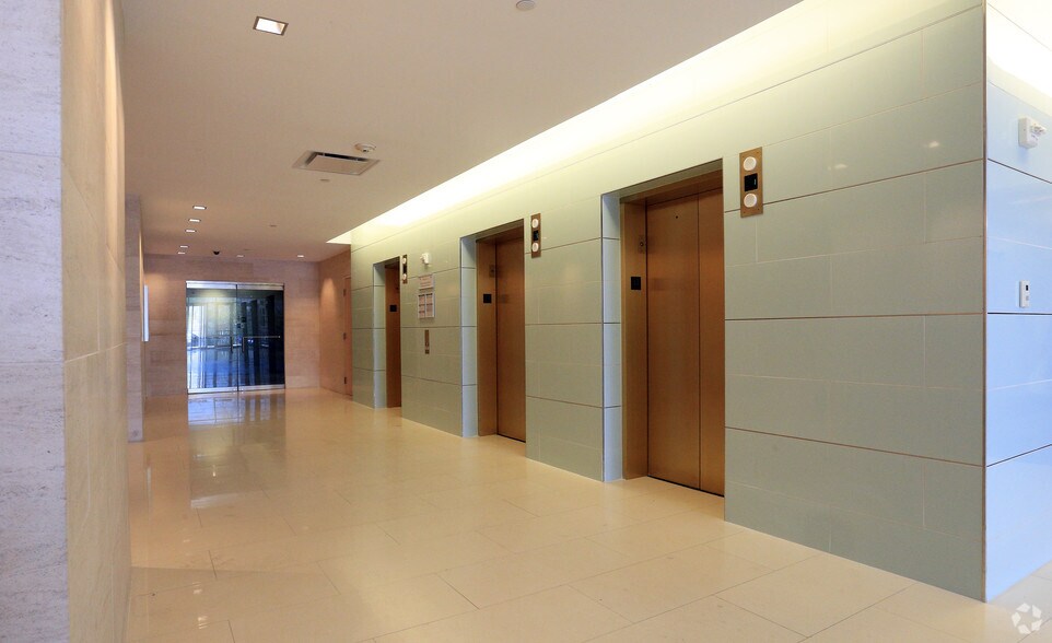 More Photos Of 6 Research Dr, Shelton Office For Lease