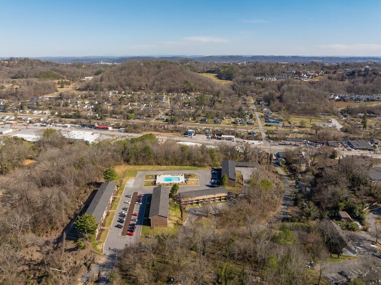 More Photos Of 300 W Midvale Ave, Chattanooga Apartments For Sale