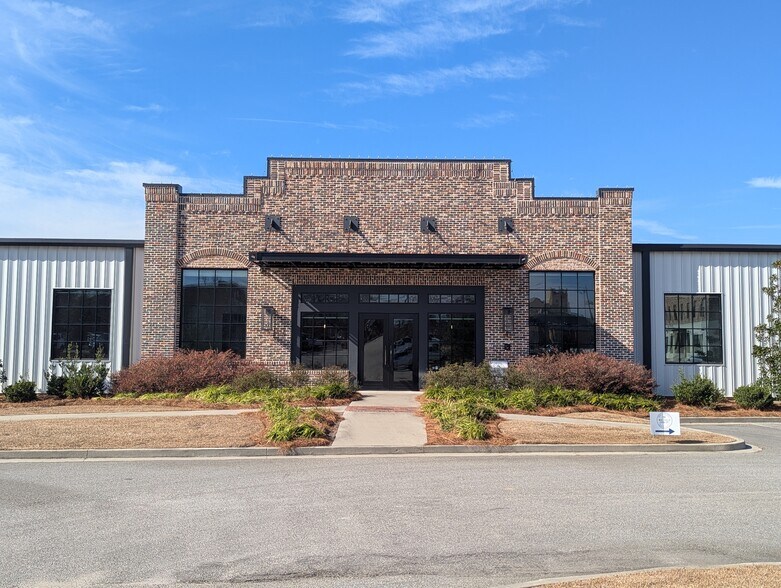 More Photos Of 91 S College St, Statesboro Warehouse For Sale