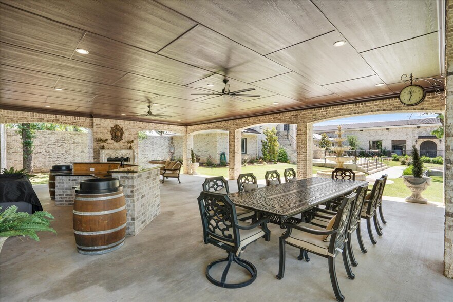 More Photos Of 7700 Glen Rose Hwy, Granbury Lodge Meeting Hall For Sale