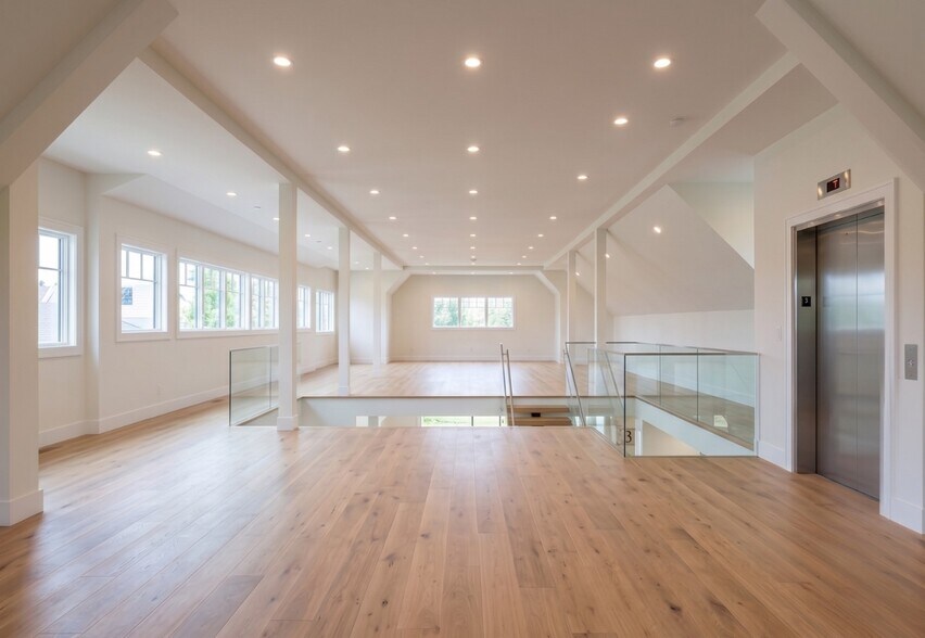 More Photos Of 1164 Montauk hwy, Water Mill Flex For Lease