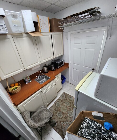 More Photos Of 3003 S Congress Ave, Lake Worth Medical For Sale