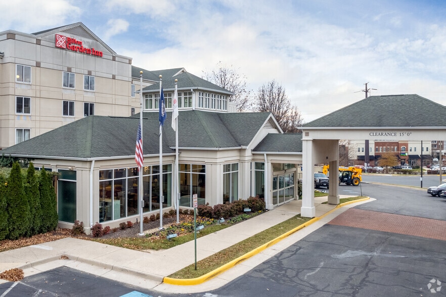 More Photos Of 3950 Fair Ridge Dr, Fairfax Hotel For Sale