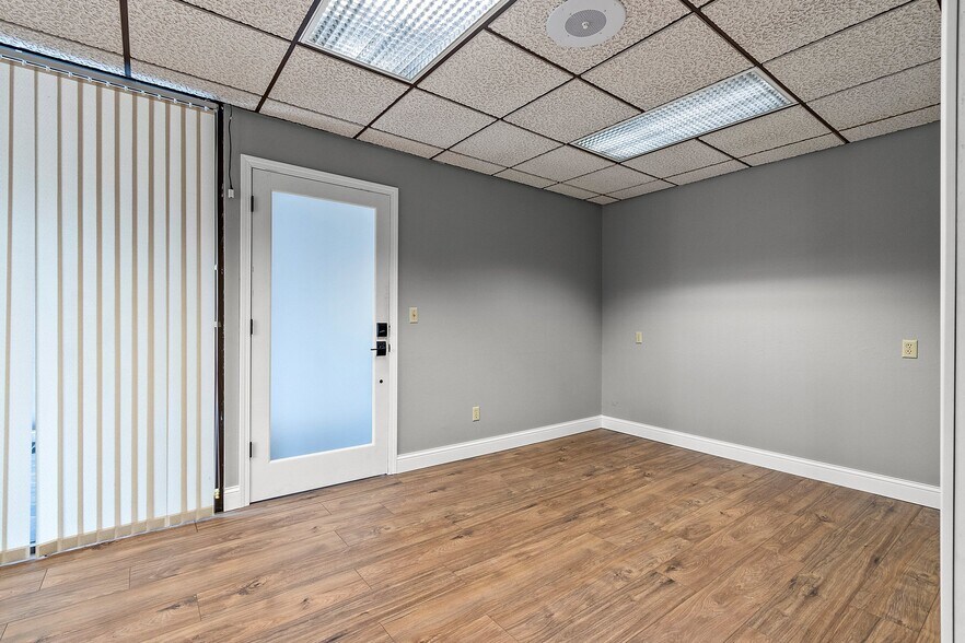 More Photos Of 400 E Highland Dr, Oconto Falls Office For Lease
