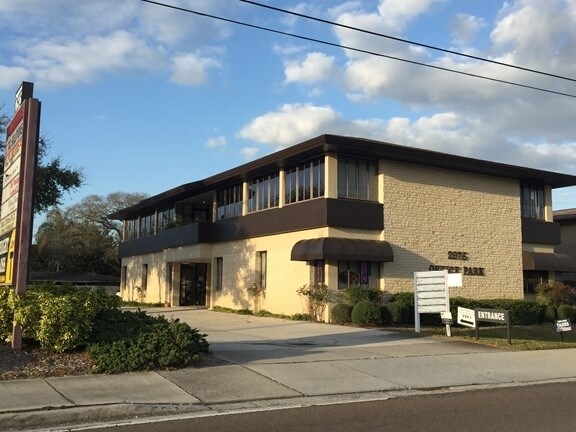 More Photos Of 2975 Bee Ridge Rd, Sarasota Medical For Lease