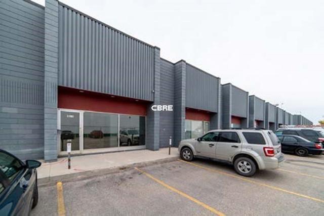 More Photos Of 2061 Logan Ave, Winnipeg Warehouse For Lease