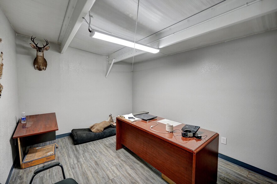 More Photos Of 2500 S Crane, Odessa Warehouse For Sale