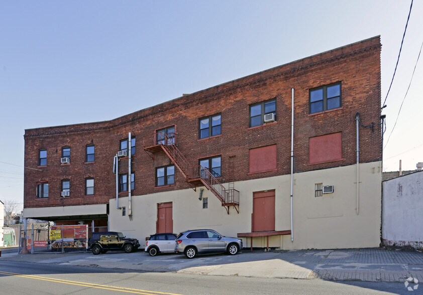 Primary Photo Of 312 River St, Paterson Manufacturing For Lease