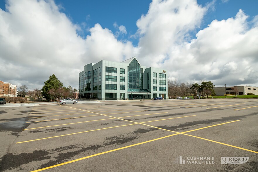 More Photos Of 23250 Chagrin Blvd, Beachwood Office For Sale