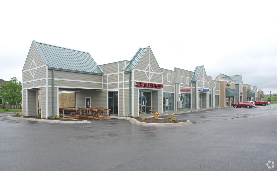 More Photos Of 813-899 SW Lemans Ln, Lee's Summit General Retail For Sale