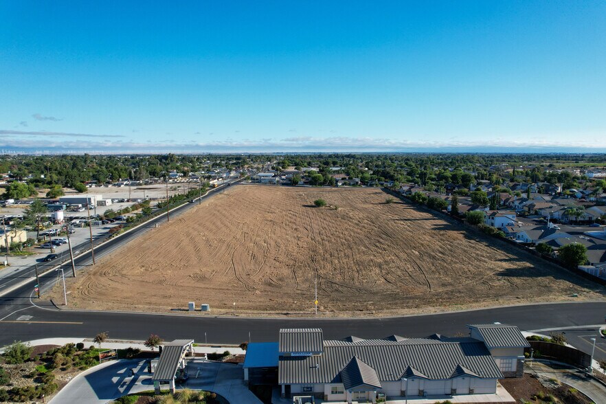 More Photos Of Brentwood Blvd., Brentwood Land For Sale