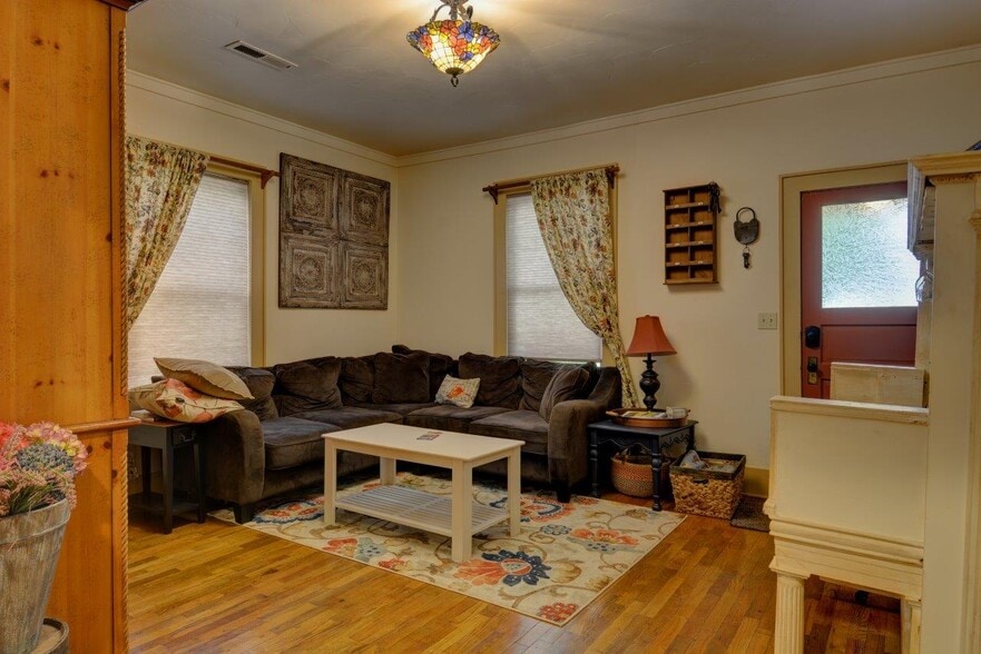 More Photos Of 345 N 5th St, Jacksonville Hospitality For Sale