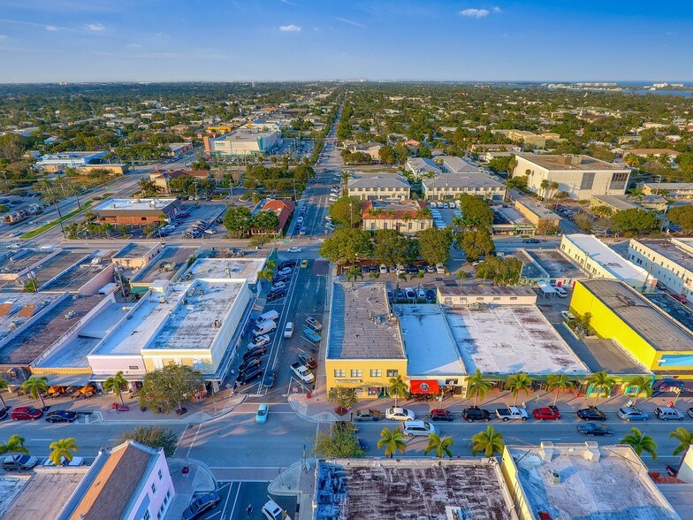 More Photos Of 728 Lake Ave, Lake Worth Storefront For Sale