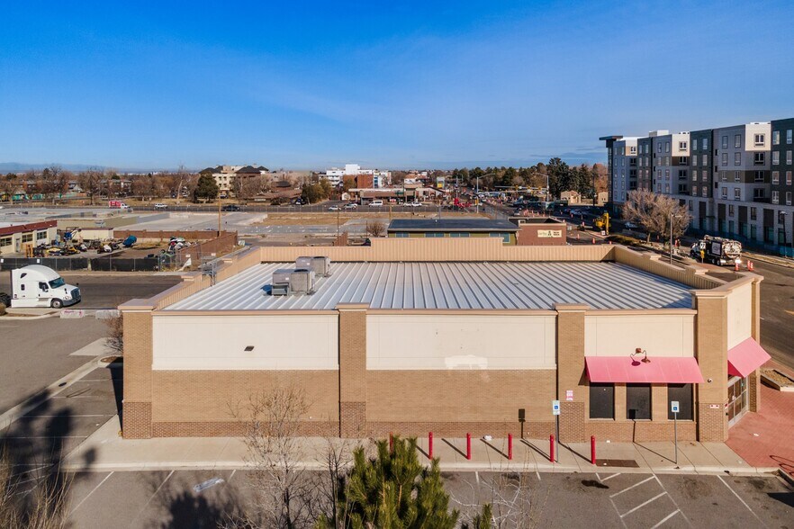 More Photos Of 1395 Peoria St, Aurora Freestanding For Lease