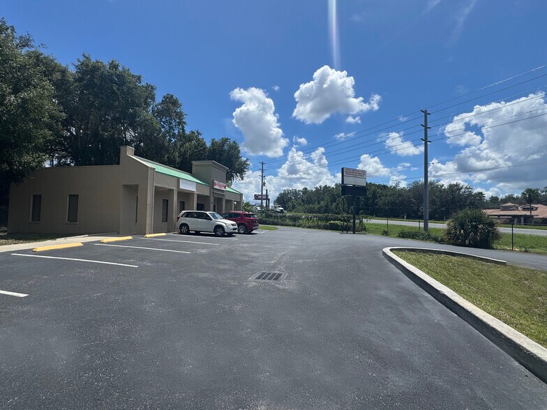 More Photos Of 17051 US Highway 441 S, Summerfield Office For Lease