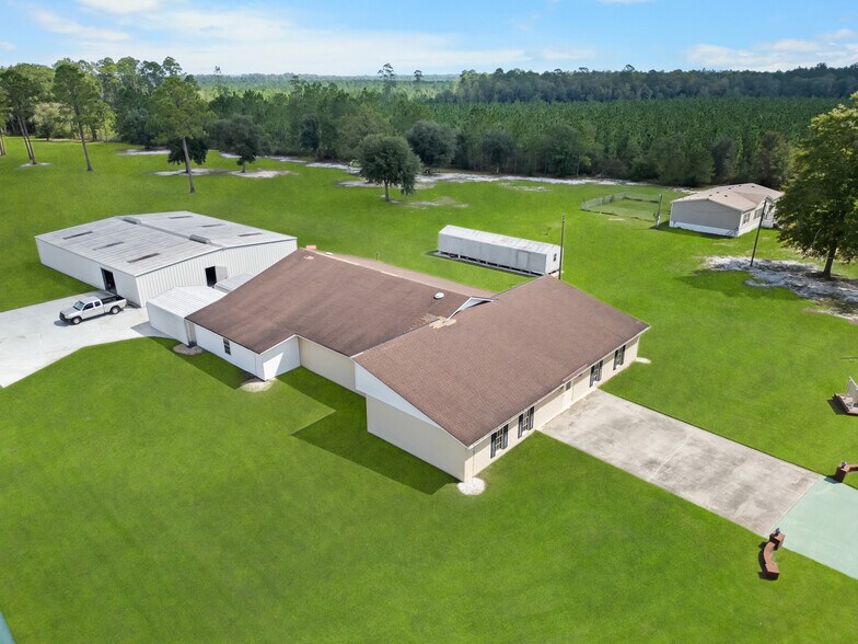Primary Photo Of , Pembroke Flex For Sale
