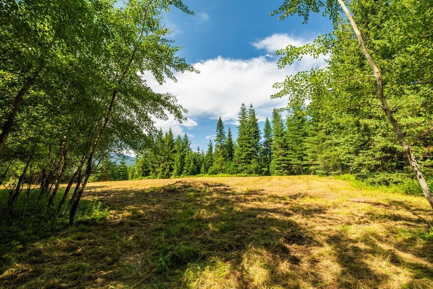 More Photos Of 477545 US-95, Ponderay Land For Sale