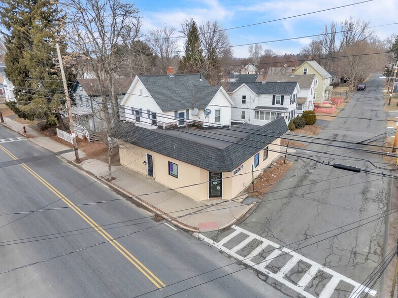 Primary Photo Of 94 Meadow St, Westfield Storefront Retail Office For Lease