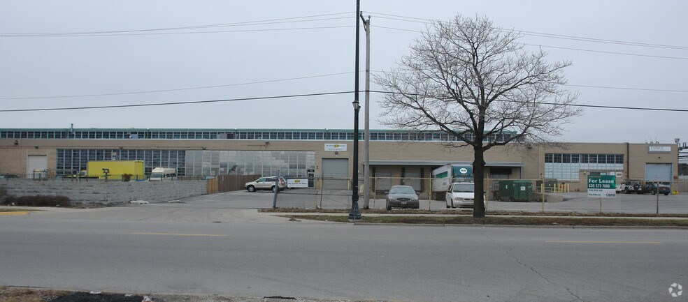 More Photos Of 3250 S Central Ave, Cicero Warehouse For Lease