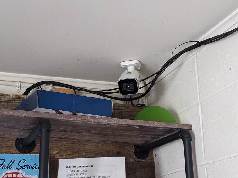 More Photos Of 1200 Janesville Ave, Fort Atkinson Carwash For Sale