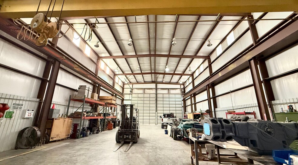 More Photos Of 14625 N Hollyhock Ave, Gardendale Warehouse For Sale
