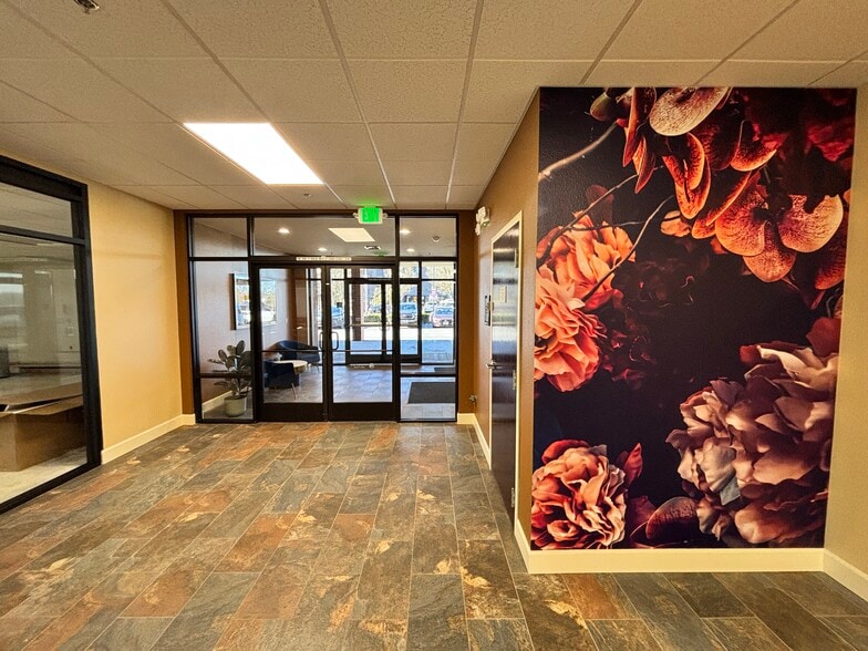 More Photos Of 245 Commercial St SE, Salem Office For Lease