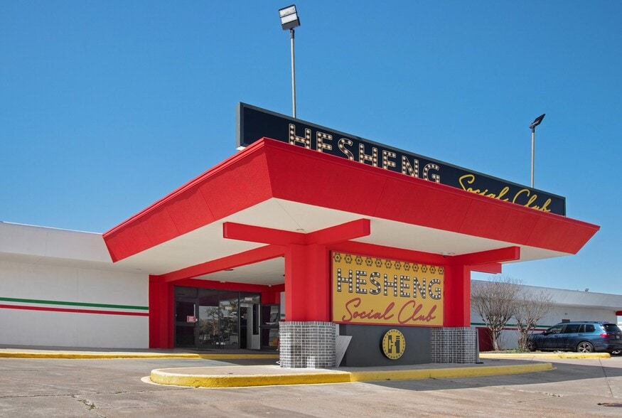 Primary Photo Of 2730 Fondren Rd, Houston Restaurant For Sale