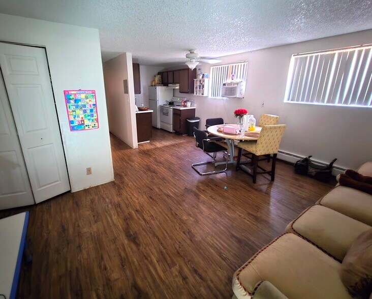 More Photos Of 1995-1997 Akron St, Aurora Apartments For Sale