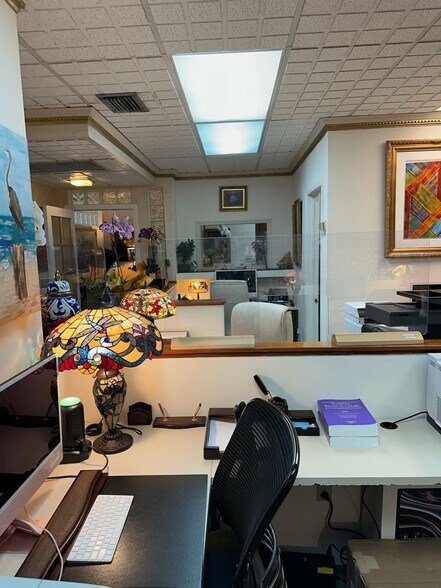 More Photos Of 420 S Dixie Hwy, Coral Gables Loft Creative Space For Sale