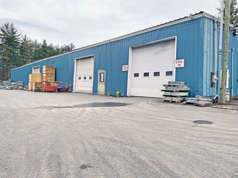 More Photos Of 4 Old Nashua Rd, Londonderry Warehouse For Lease