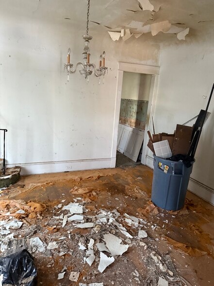 More Photos Of 1817 Penrose Ave, East Cleveland Specialty For Sale