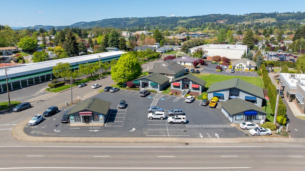 More Photos Of 2911 E Portland Rd, Newberg Office For Sale