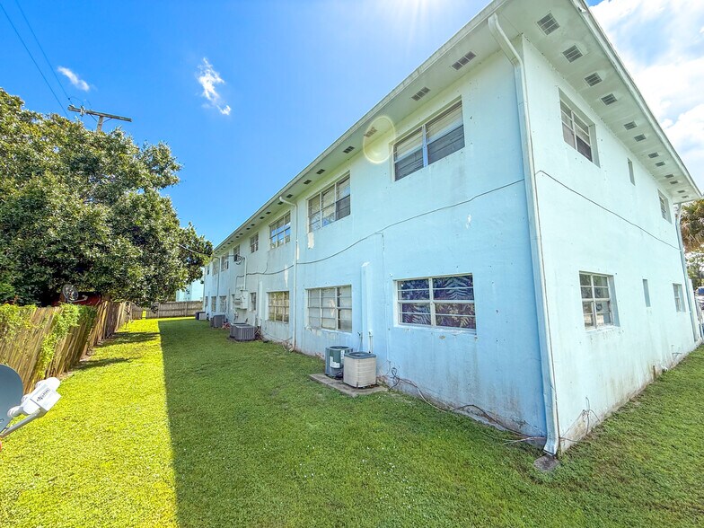More Photos Of 3202-3210 Louisiana Ave, Fort Pierce Apartments For Sale